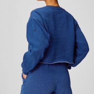 SOLD NWT Fabletics Women’s Indigo Fleece Cropped Crewneck Pullover Sz 2XL
